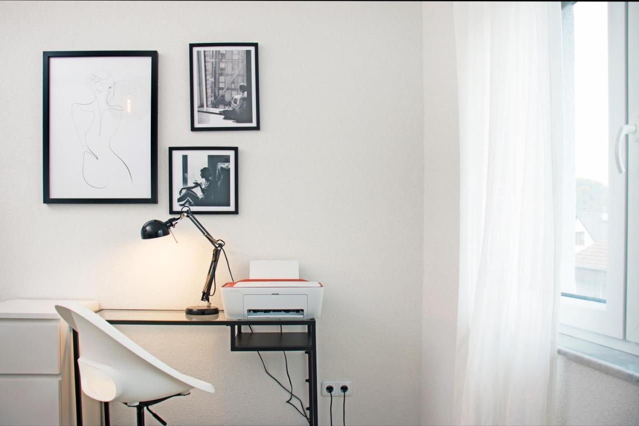 Blackncozy - Design Appartement Mit Boxspringbett Und Balkon Lorrach Luaran gambar